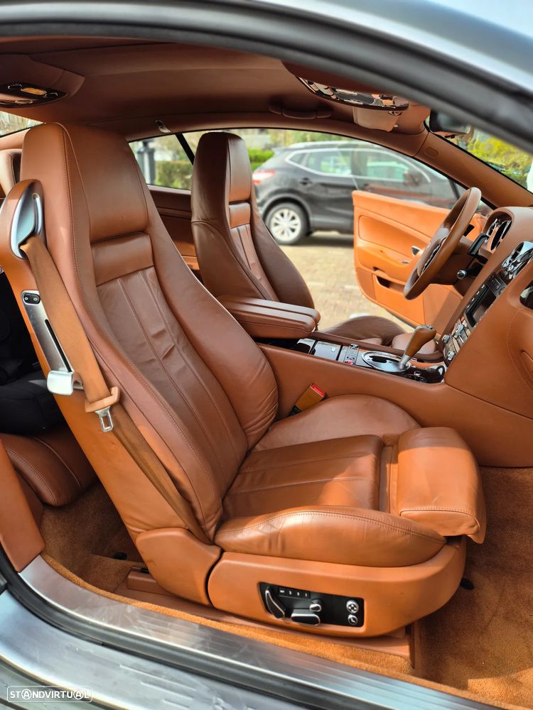 Bentley Continental GT - 12