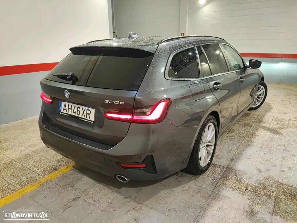 BMW 320 e Touring Corporate Edition Auto - 3