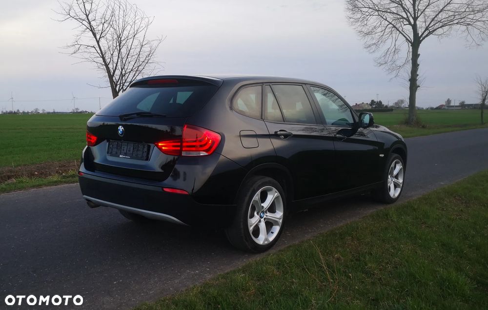 BMW X1 sDrive18d - 12