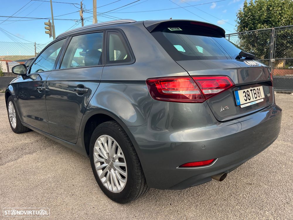 Audi A3 Sportback 1.6 TDI Sport - 22