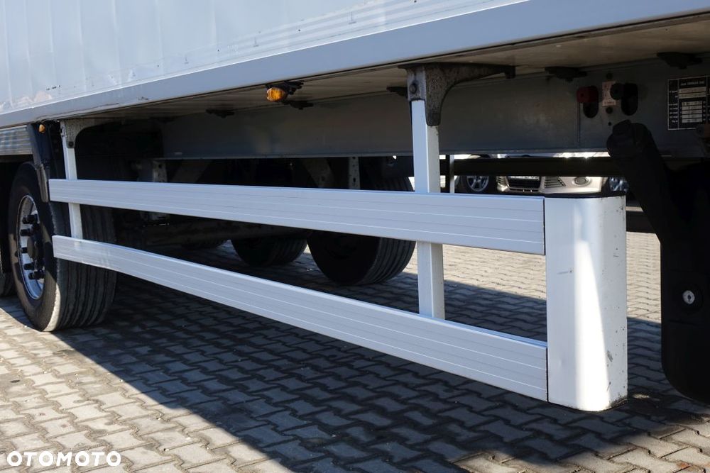 Chereau CHŁODNIA / CARRIER VECTOR / OSIE BPW / OŚ PODNOSZONA / KOSZ I KOŁO ZAPASOWE  / - 9