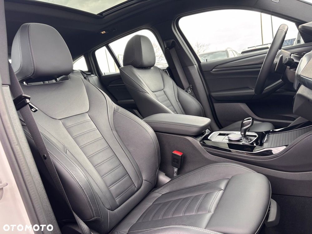 BMW X4 - 15