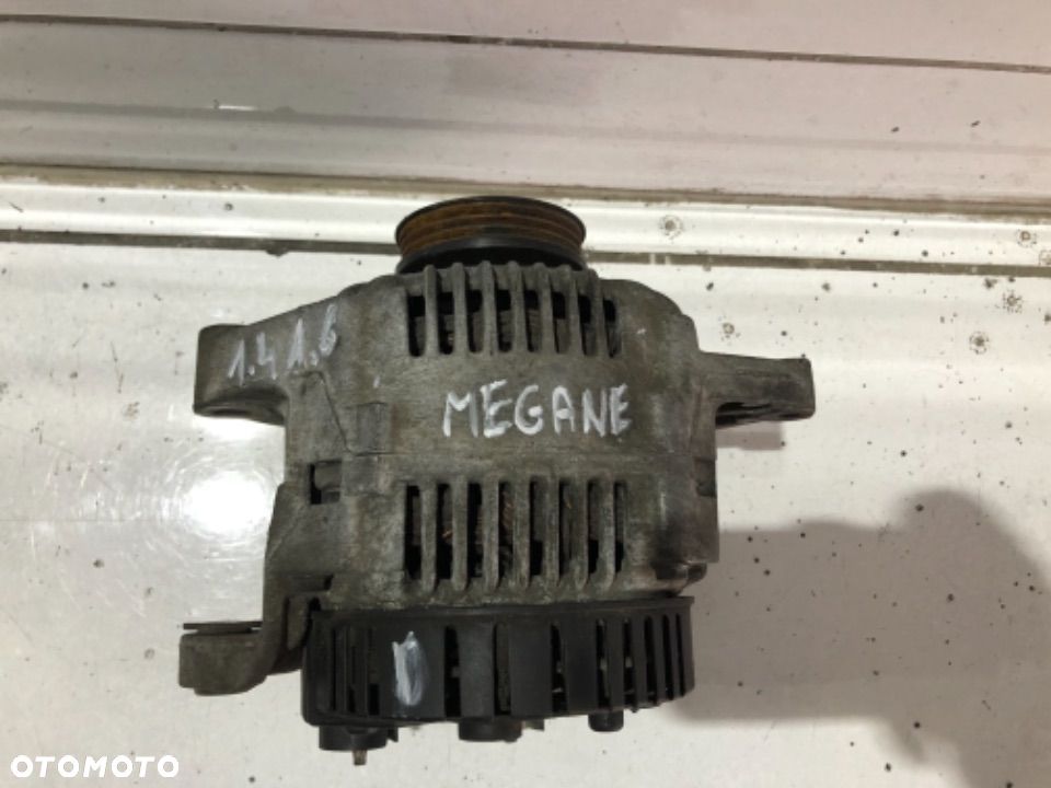 Alternator Renault Megane Scenic 1.4 1.6 7700436627 - 2