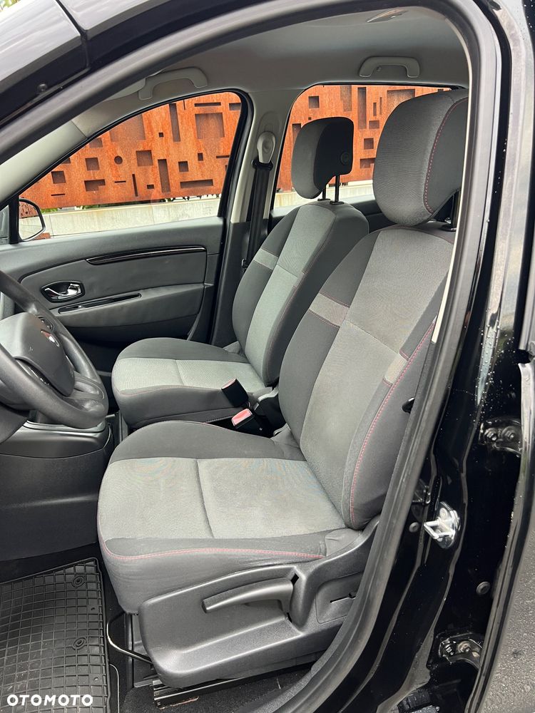 Renault Grand Scenic ENERGY TCe 115 EXPERIENCE - 11