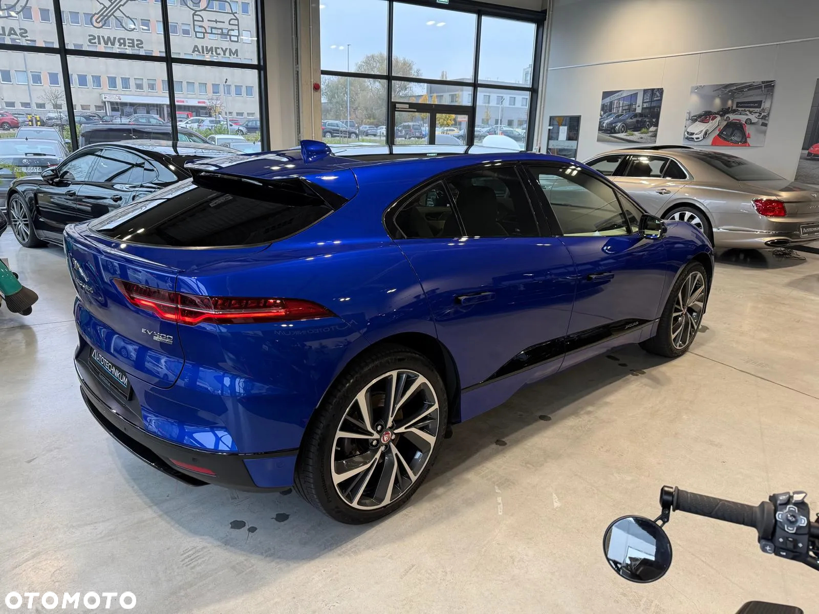 Jaguar I-Pace EV400 AWD SE - 4