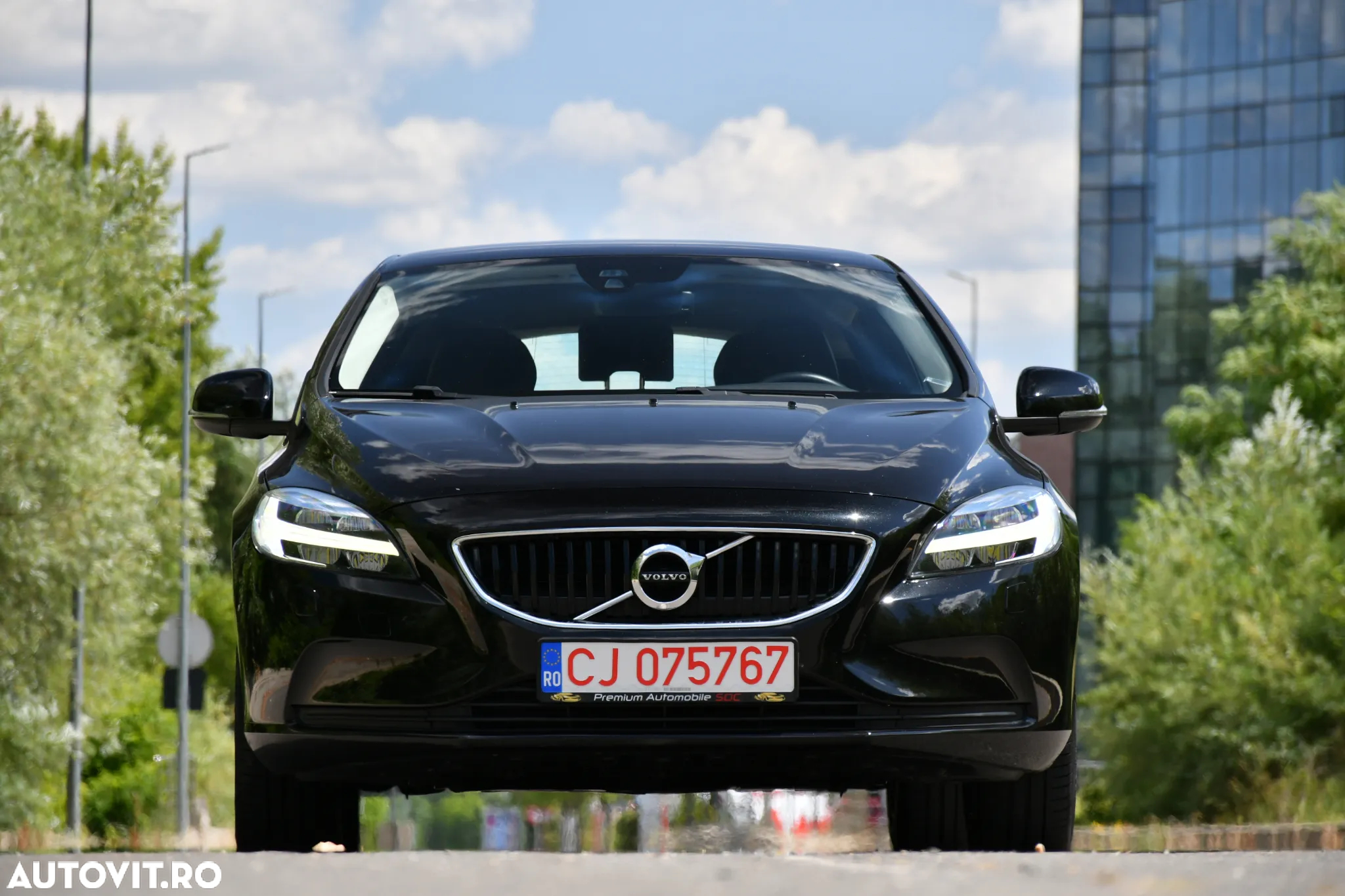 Volvo V40 T2 Summum - 2