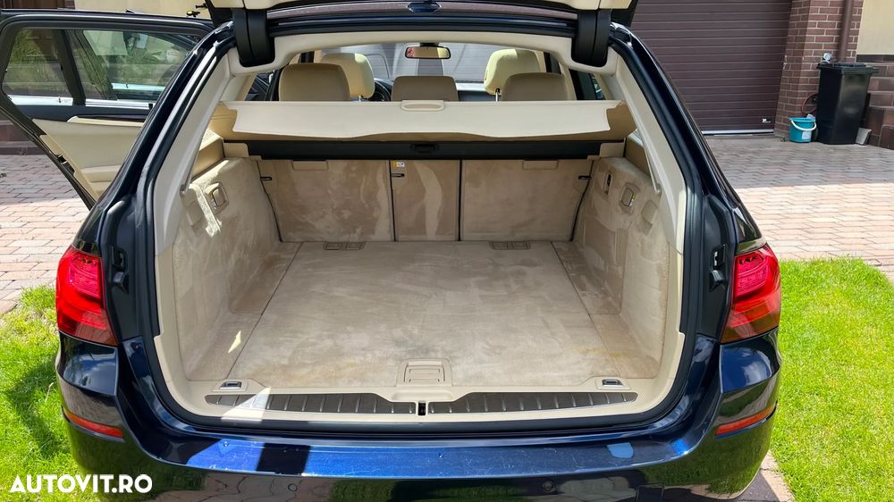 BMW Seria 5 520d xDrive - 9