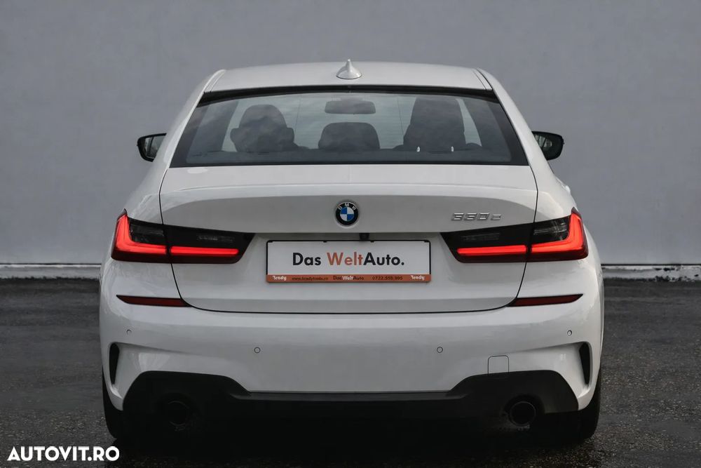 BMW Seria 3 330e AT PHEV - 6