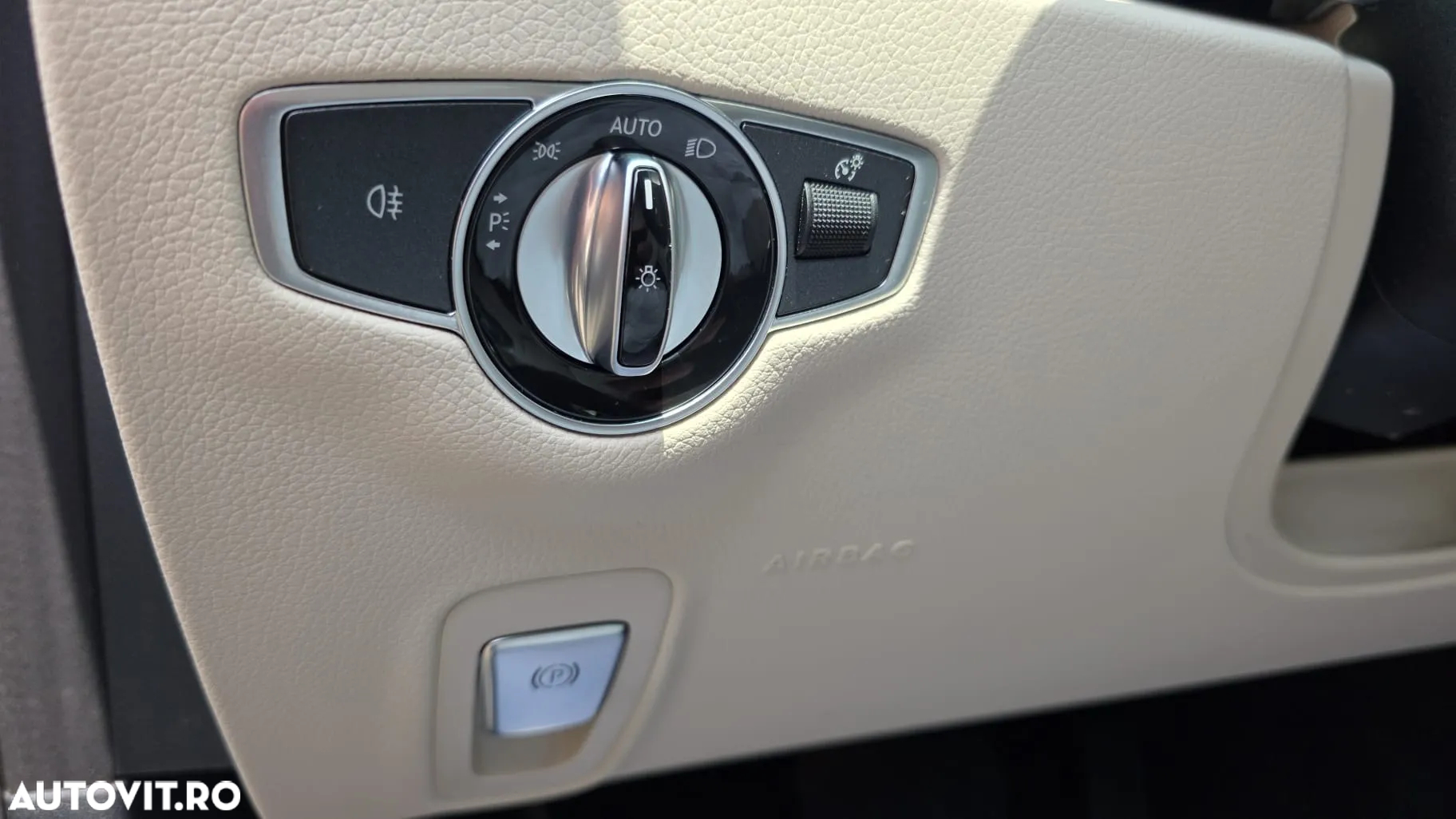 Mercedes-Benz E 220 d Aut. - 22