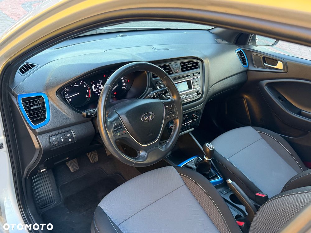 Hyundai i20 1.2 Passion Plus - 11