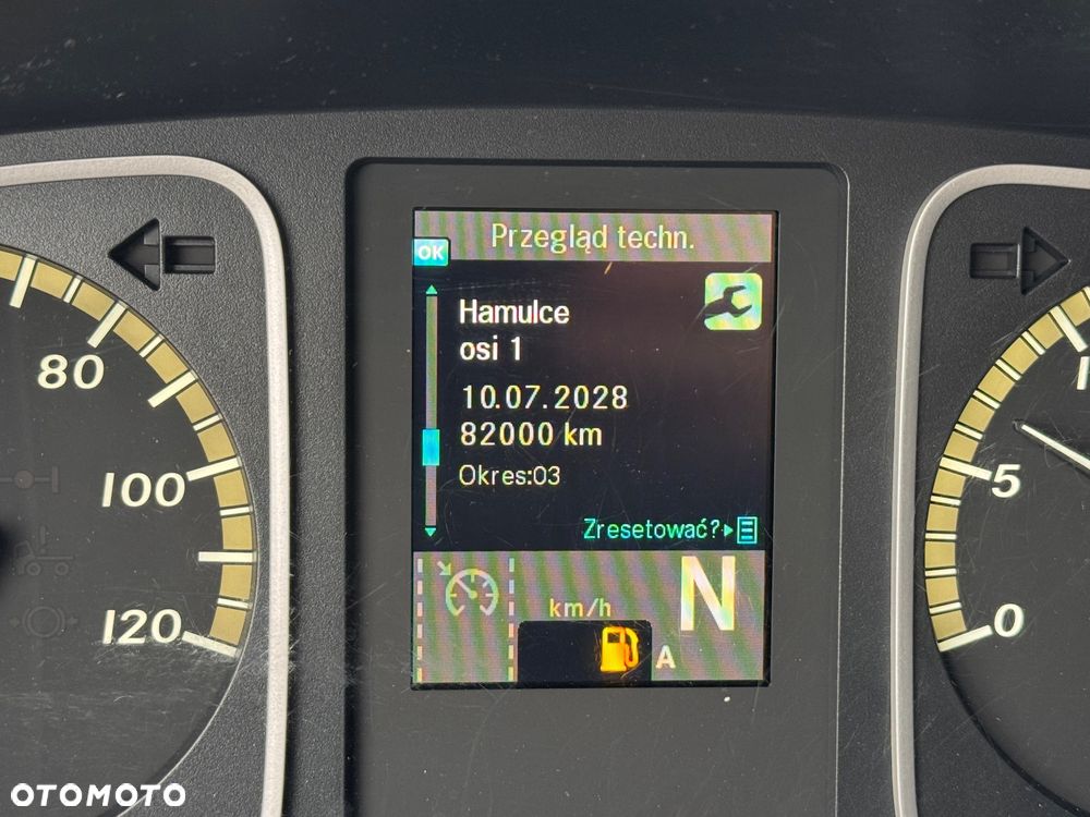 Mercedes-Benz ATEGO - 11