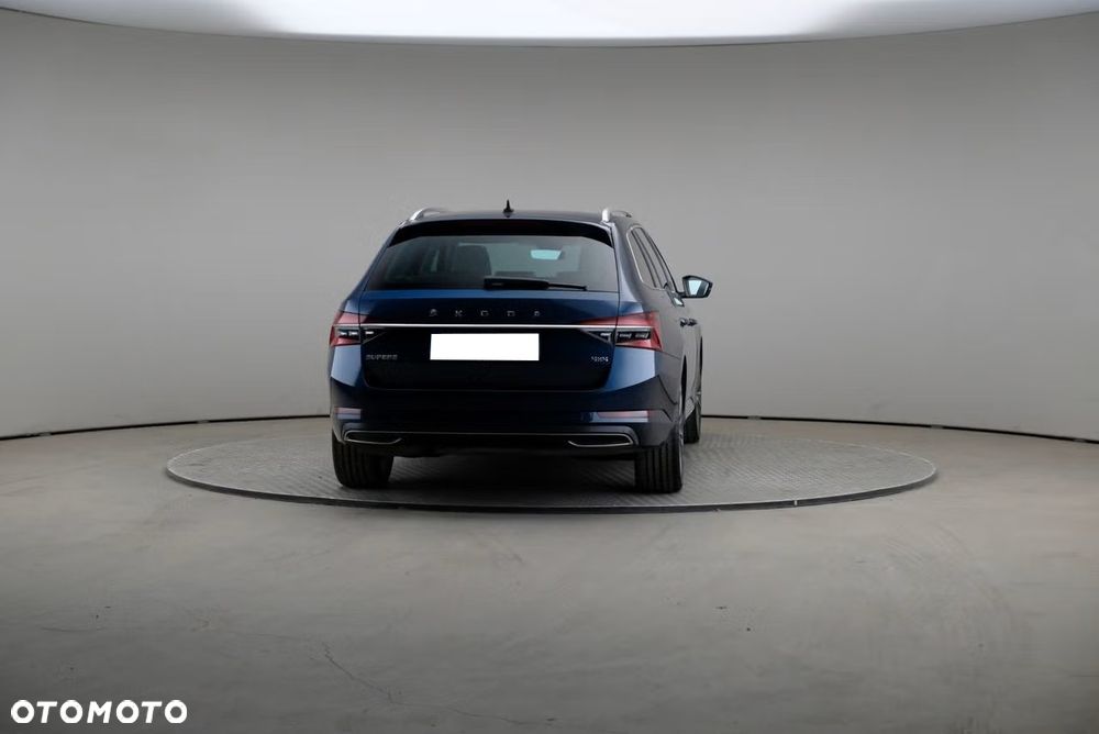 Skoda Superb 2.0 TDI 4x4 DSG L&K - 8