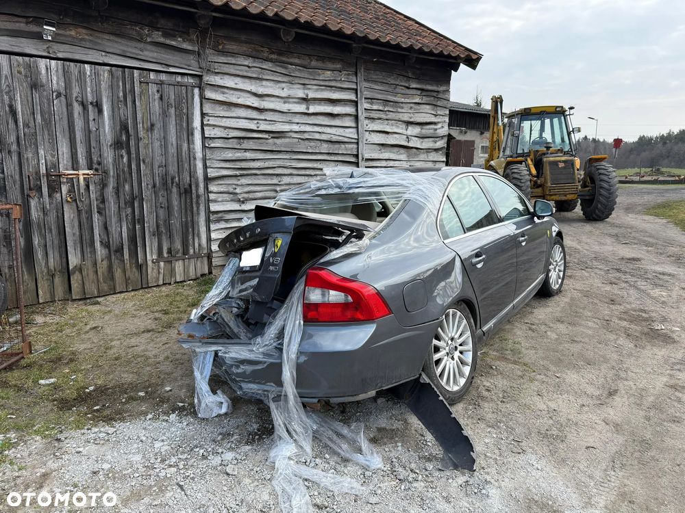 Volvo S80 4.4 V8 Summum - 2