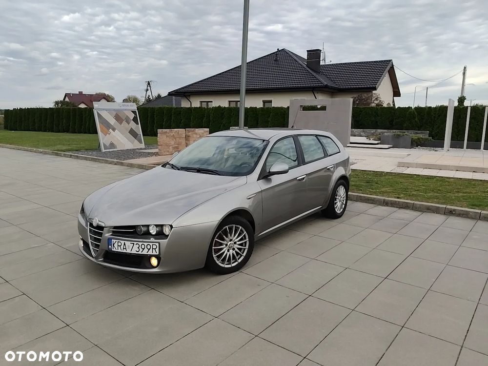 Alfa Romeo 159 2007 photo 2