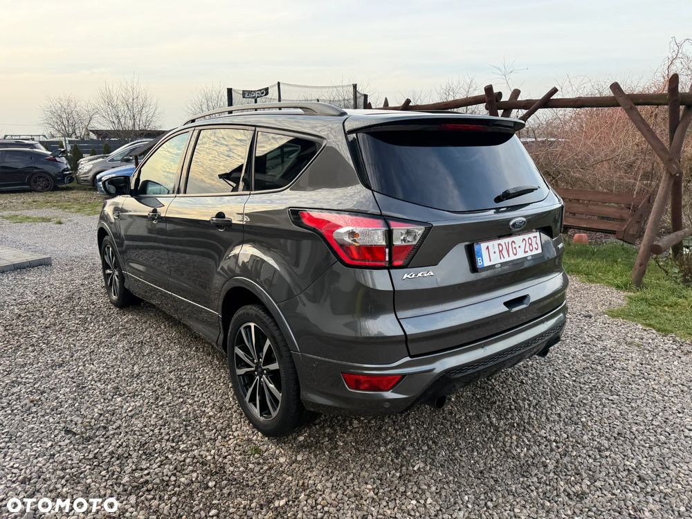 Ford Kuga - 12