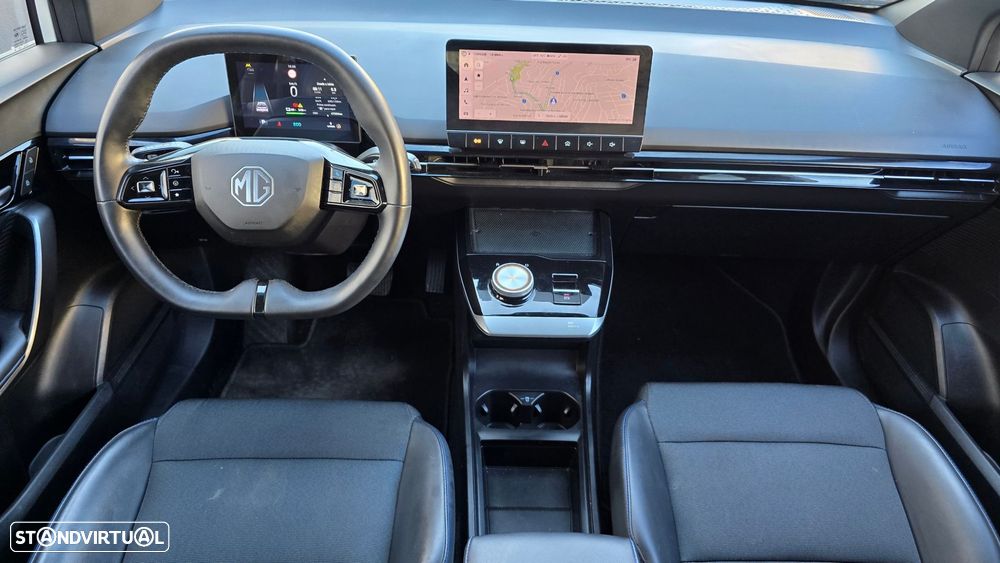 MG MG4 64 kWh Luxury - 10