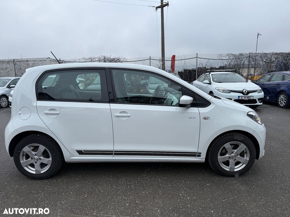 Volkswagen up! BlueMotion Technology club - 3