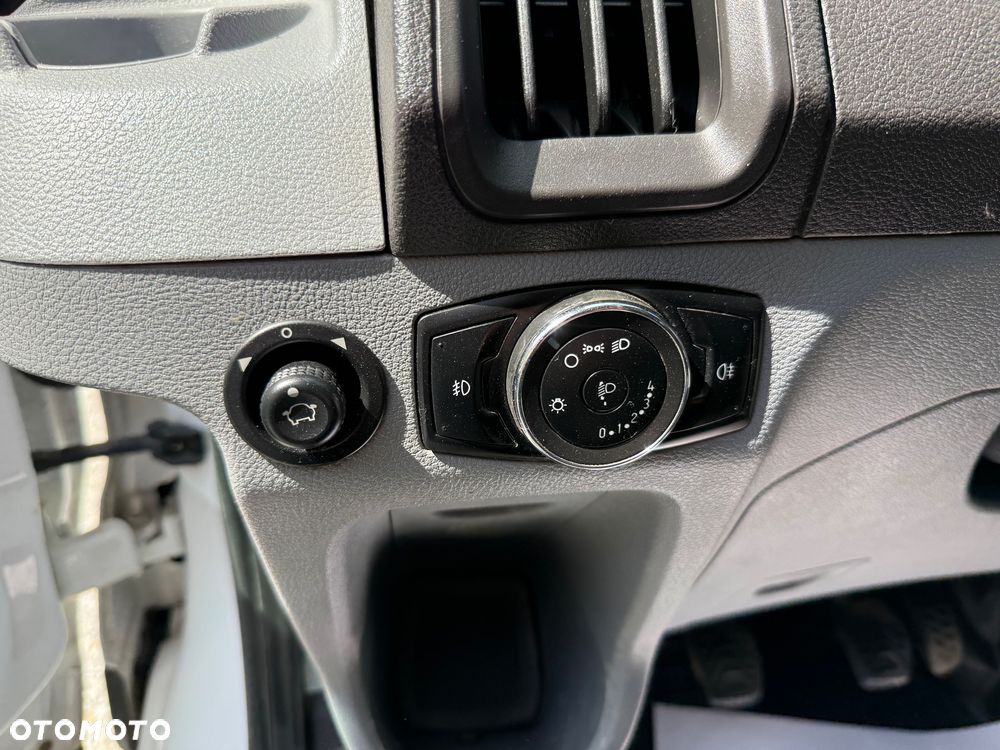Ford Transit Doka Brygadowy Skrzynia Plandeka 7 os. 2.2 TDCI 125KM Salon Polska - 19