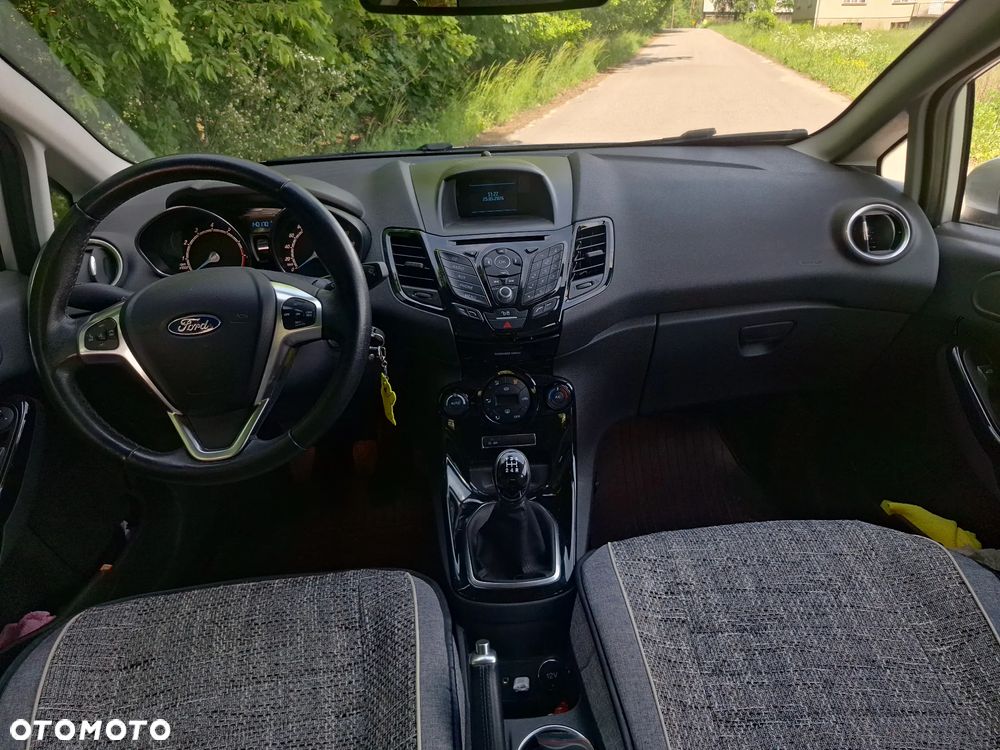 Ford Fiesta - 7