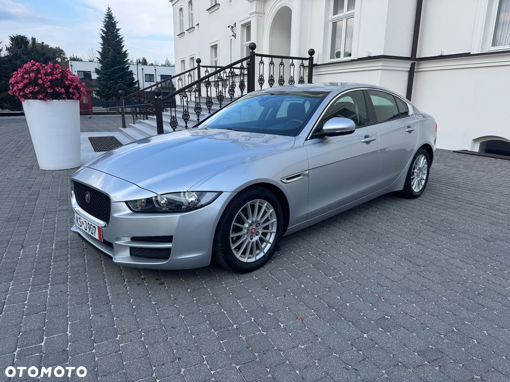 Jaguar XE 20d Portfolio - 2