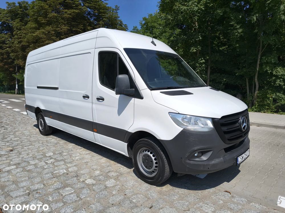 Mercedes-Benz Sprinter - 2