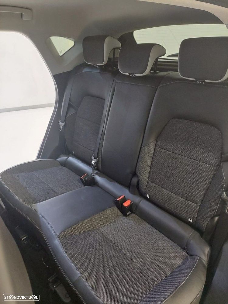 Renault Captur 1.0 TCe Intens - 22