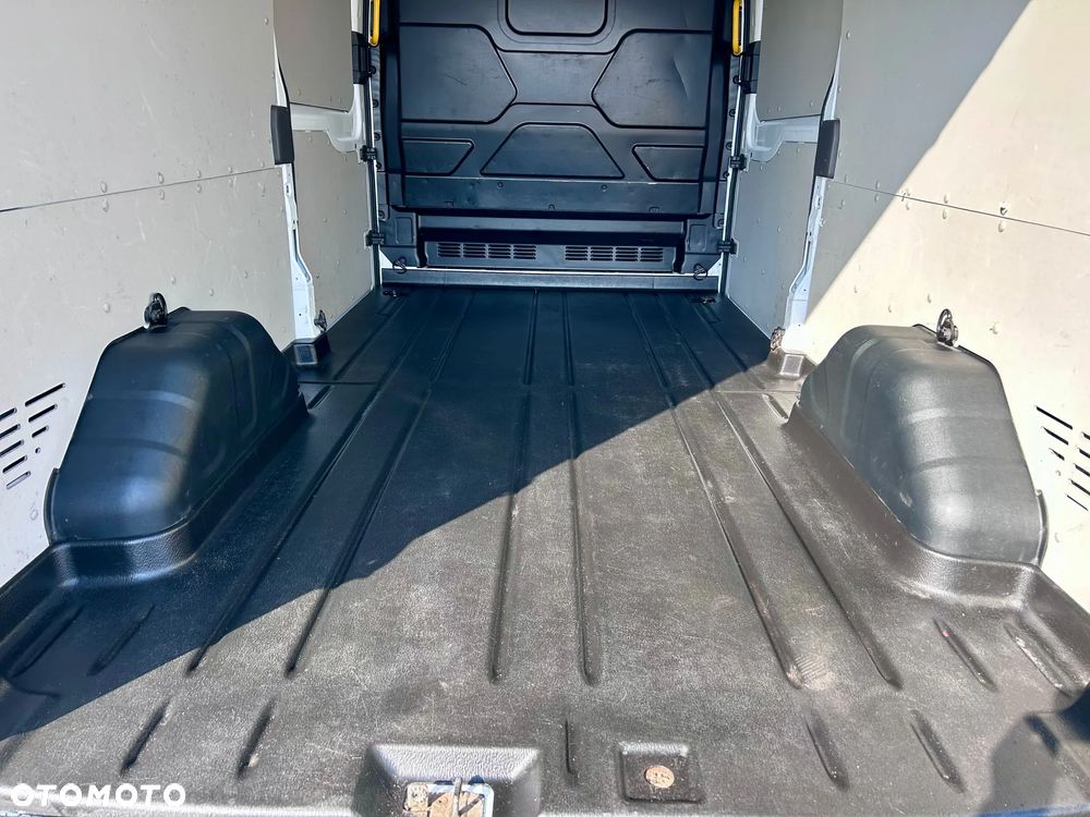 Ford Transit - 20