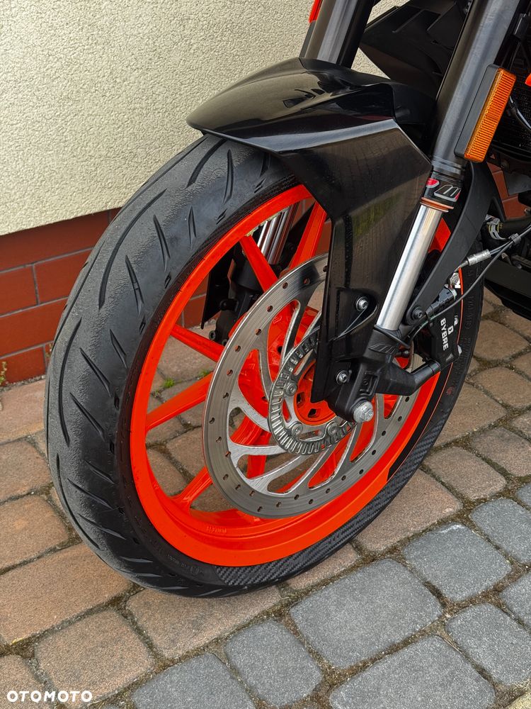 KTM Duke 390 - 25