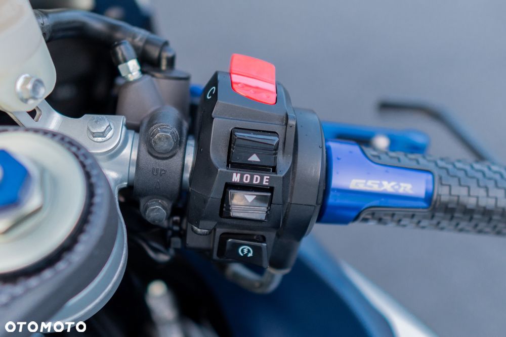 Suzuki GSX-R - 23