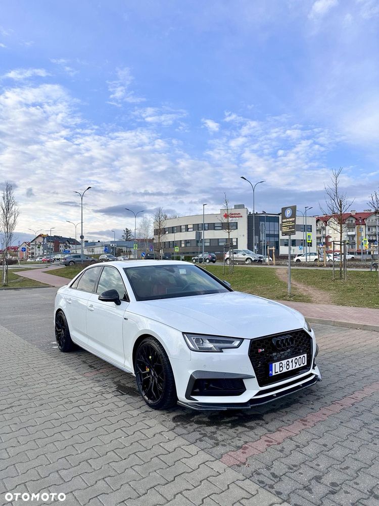 Audi S4 Limousine - 1