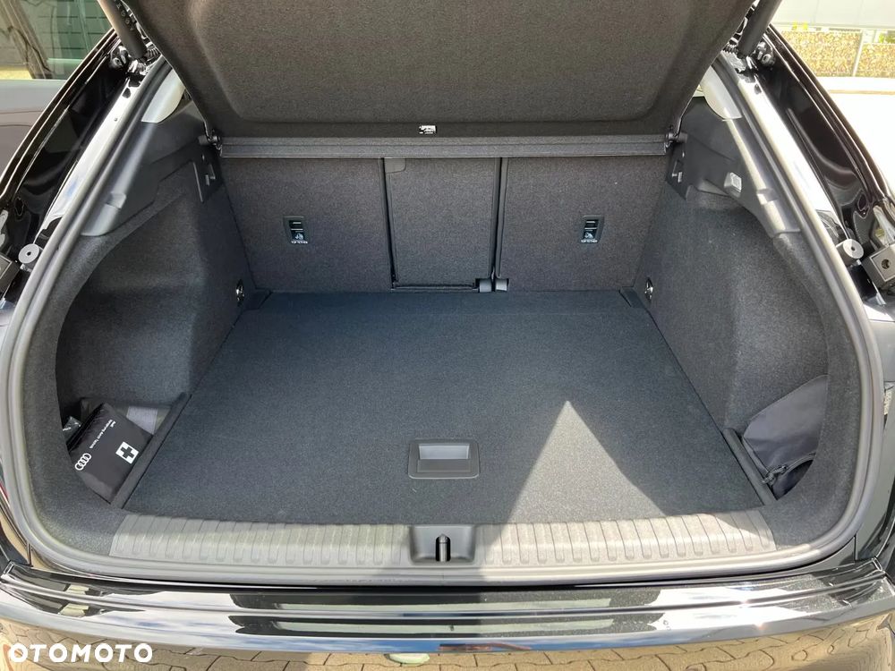 Audi Q3 TFSI mHEV 110 kW S tronic - 14