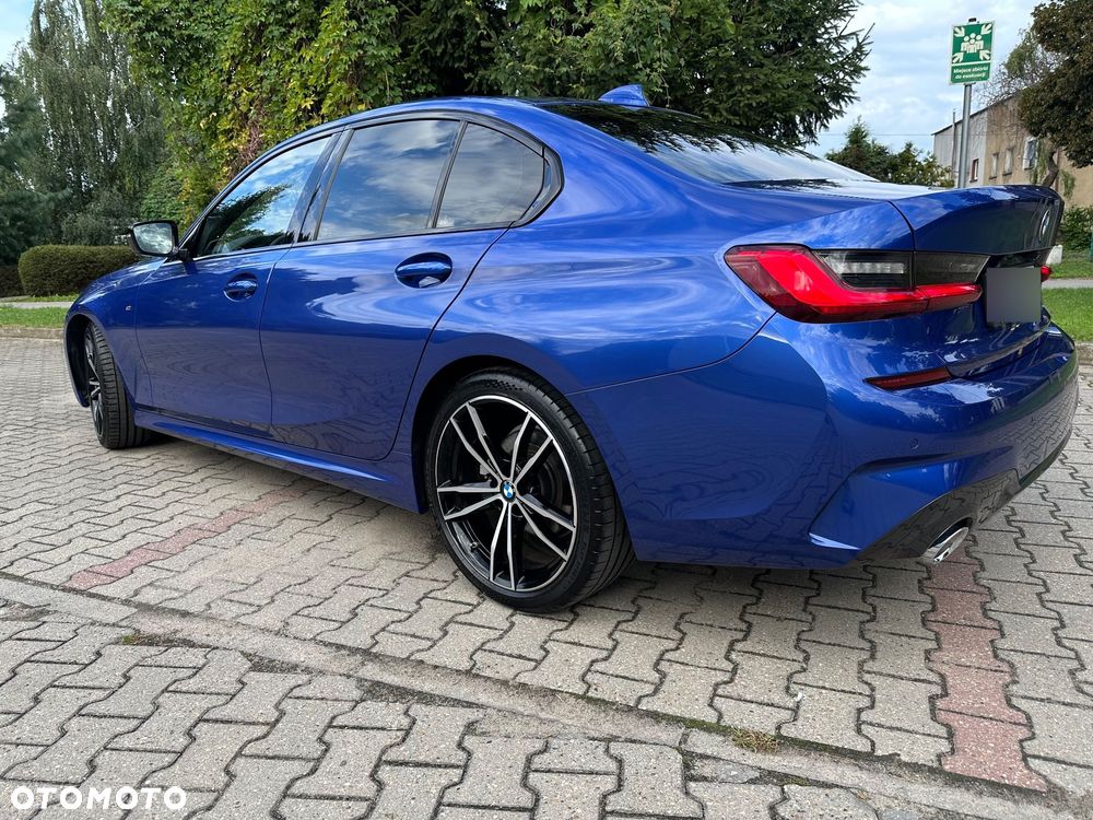 BMW Seria 3 320d xDrive M Sport Shadow sport - 22