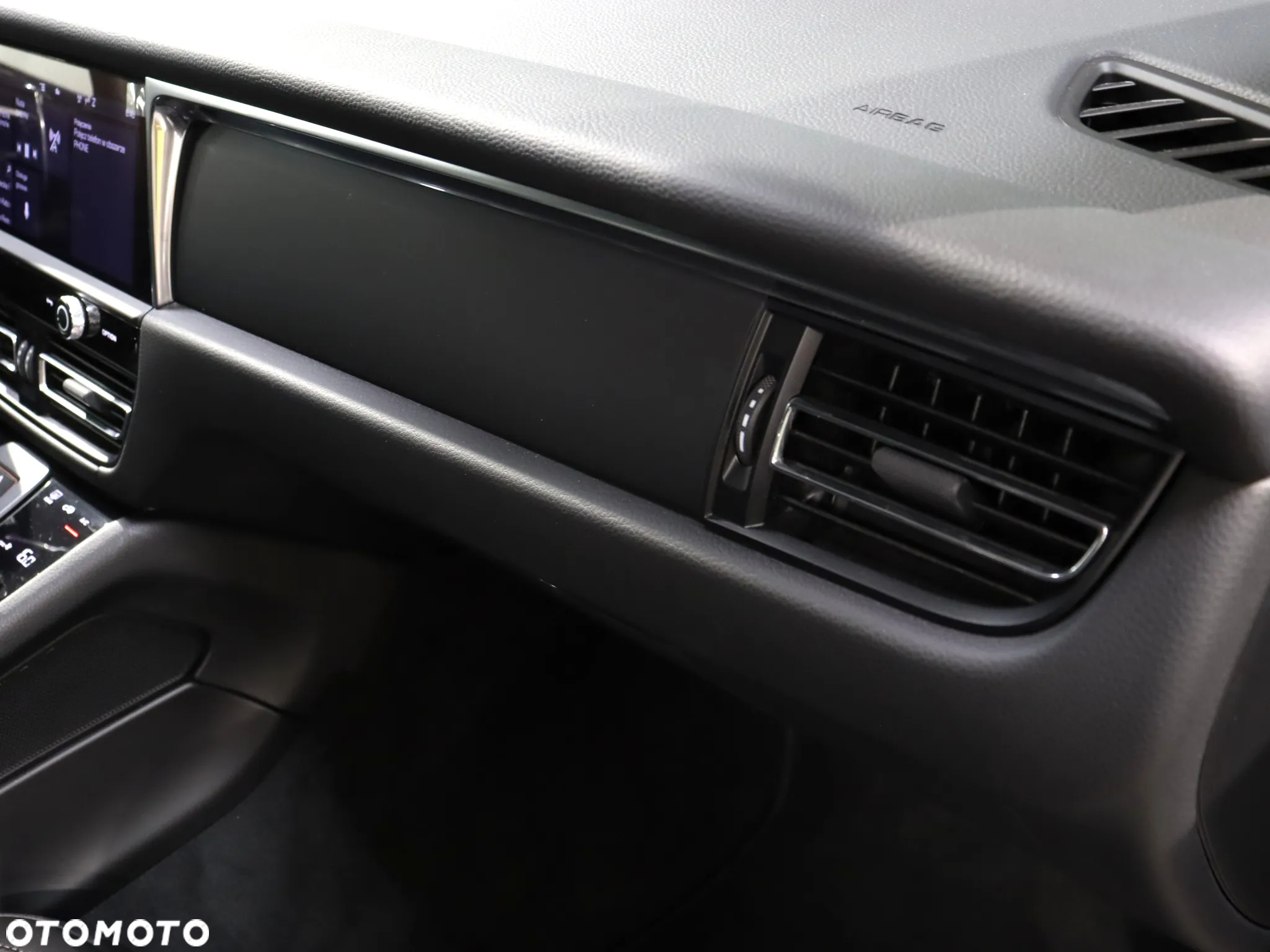 Porsche Macan Standard - 23