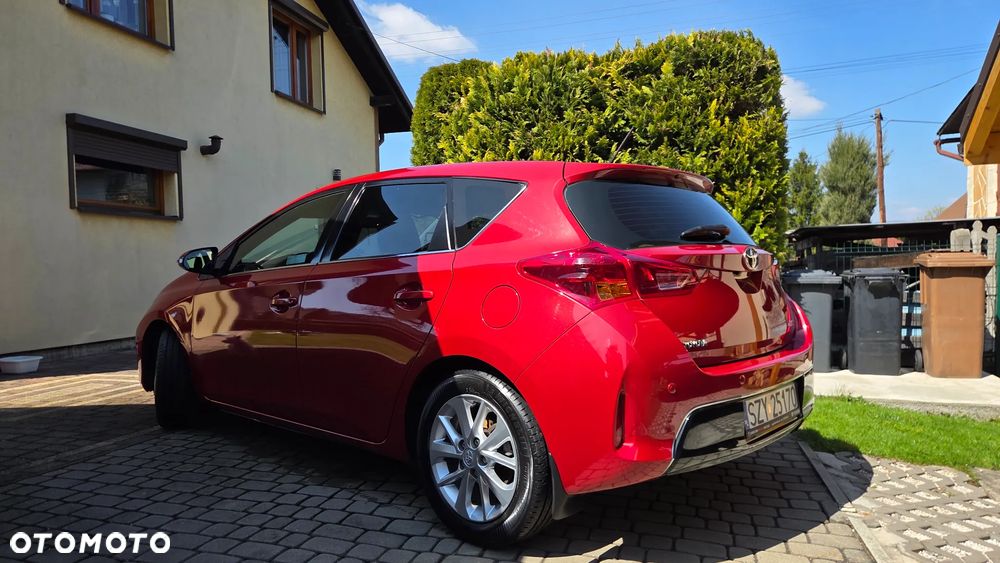 Toyota Auris 1.6 Prestige - 5