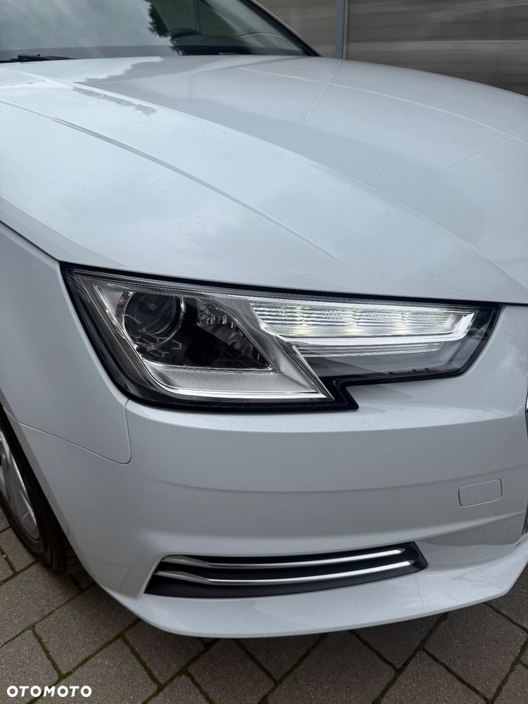 Audi A4 Avant 2.0 TFSI ultra S tronic - 4