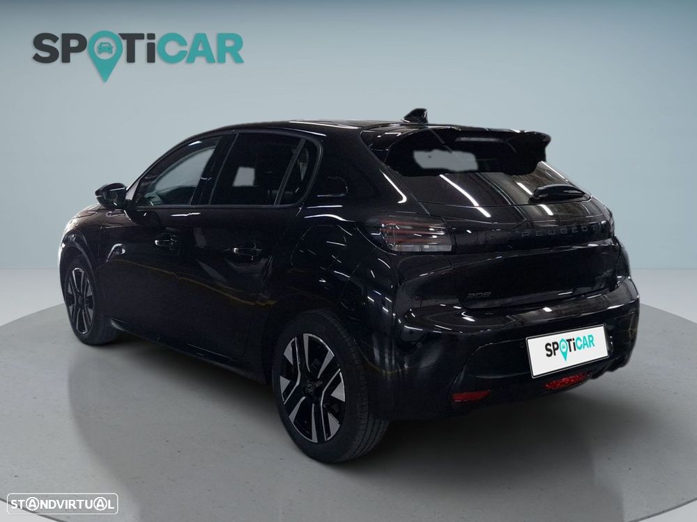 Peugeot 208 1.2 Hybrid Allure e-DCS6 — fotografia 6
