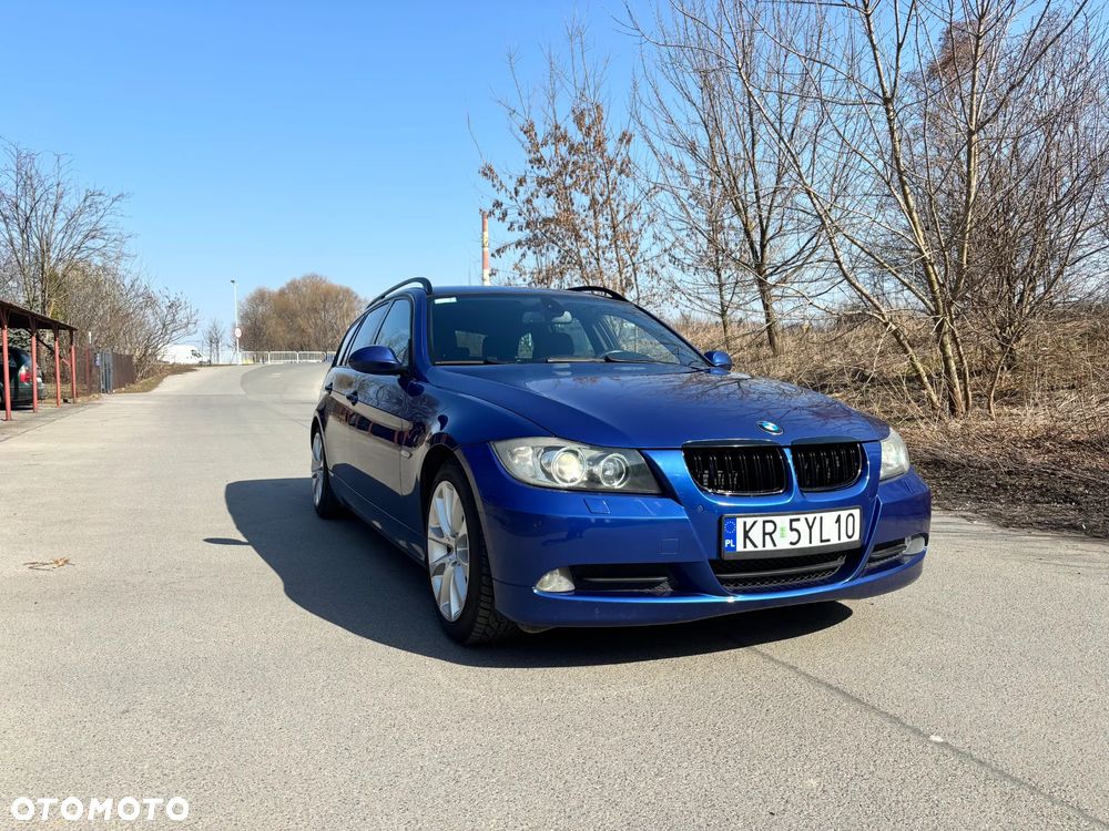 BMW Seria 3 318d - 3