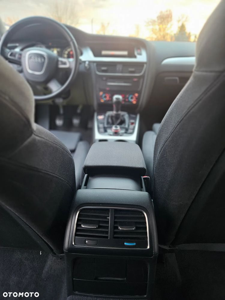 Audi A4 Avant 2.0 TDI DPF Ambition - 14