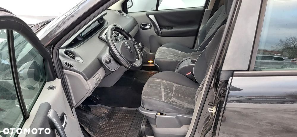 Renault Grand Scenic Gr 1.6 16V Pack Authentique - 17