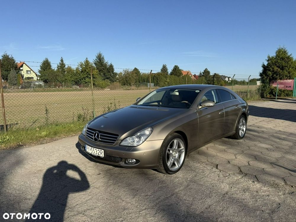 Mercedes-Benz CLS - 24