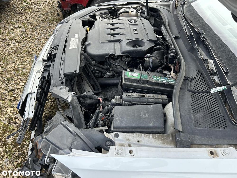 Volkswagen Golf 1.6 TDI (BlueMotion Technology) Trendline - 11