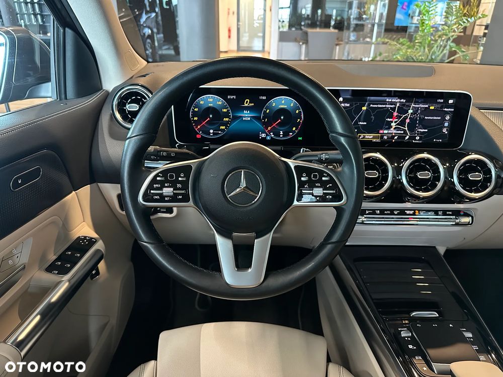 Mercedes-Benz GLA 200 Progressive - 9