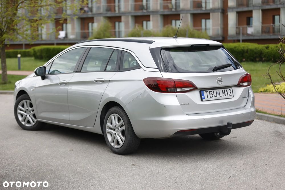 Opel Astra ver-1-4-t-enjoy - 11