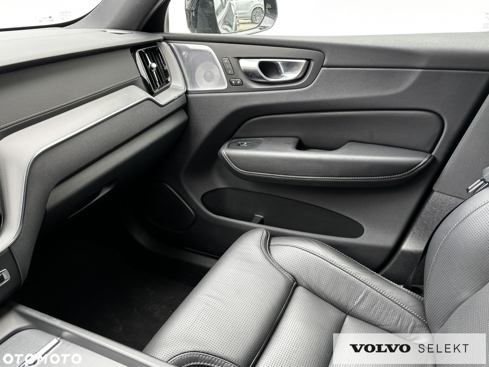 Volvo XC 60 - 21