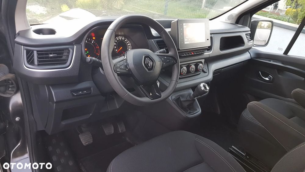 Renault TRAFIC - 24