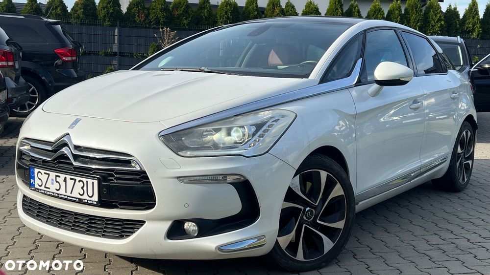 Citroën DS5 HDi 165 SportChic - 1