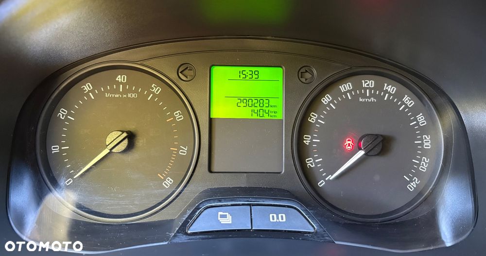 Skoda Fabia 1.2 TSI Active - 10