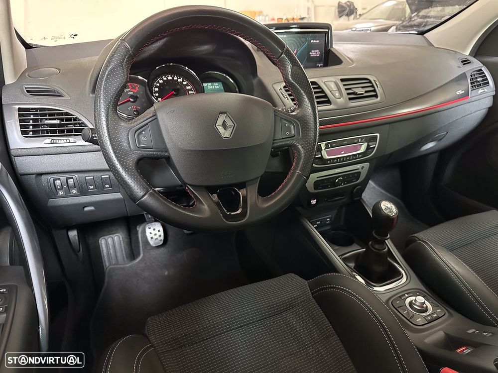 Renault Mégane Sport Tourer 1.5 dCi GT Line SS - 21