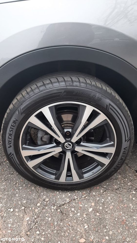 Nissan Qashqai 1.3 DIG-T TEKNA - 40