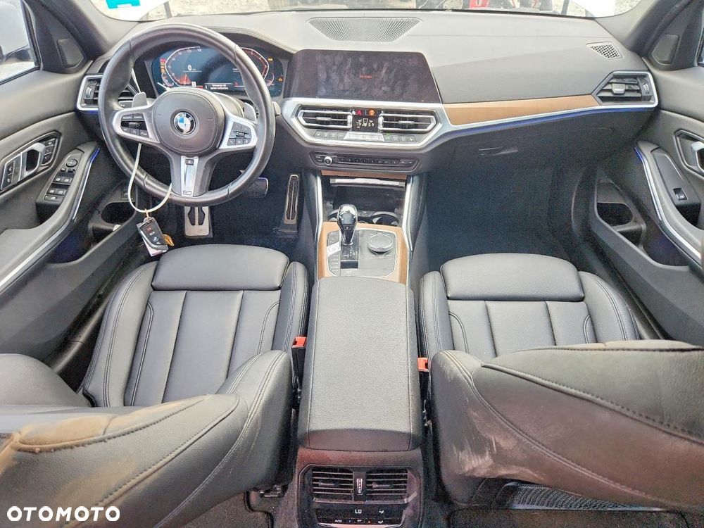 BMW Seria 3 330i M Sport sport - 8